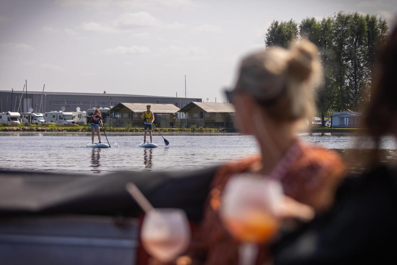Jachthaven Nieuwboer Hotel Bunschoten Eksteriør billede